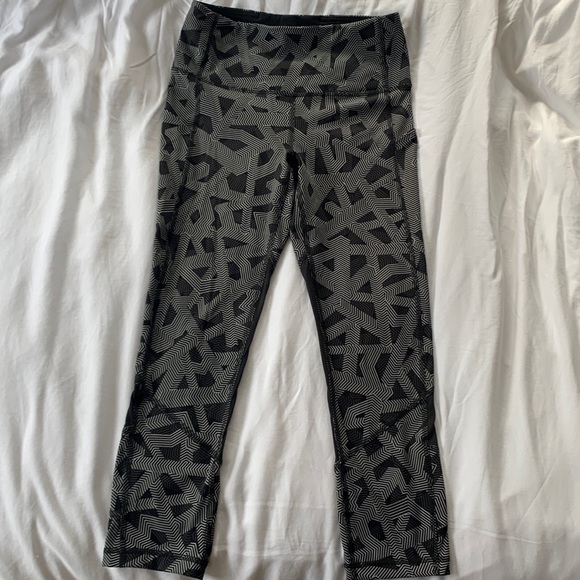 Lululemon Size 4, Running Leggings - Picture 1 of 4
